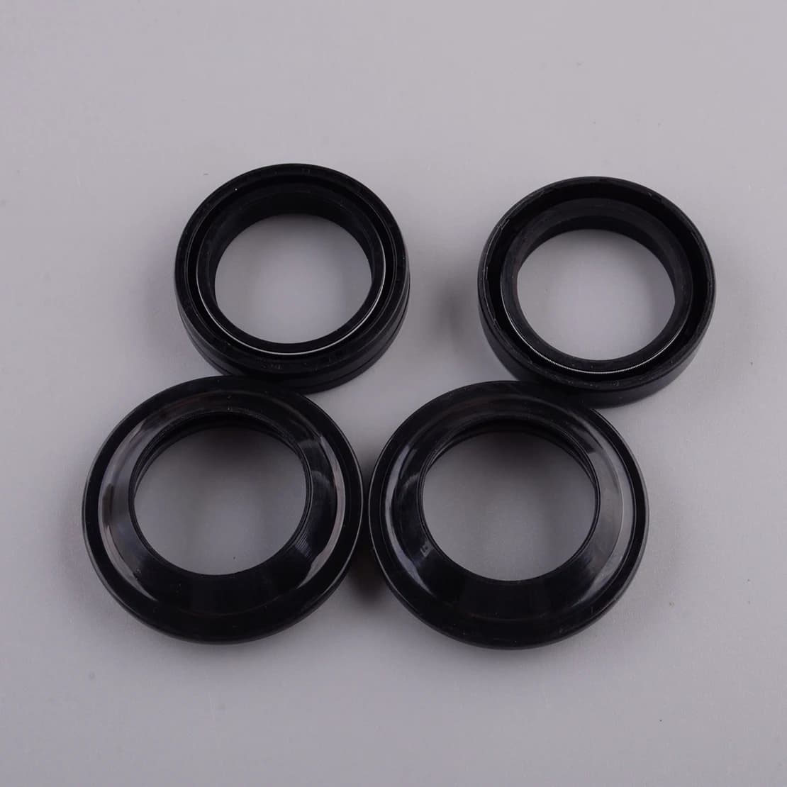Kit di 4 Pezzi per Guarnizioni e Coperture Antipolvere per Forcella Anteriore Moto, Compatibile con Honda ATC200X ATC250ES Big Red ATC250SX 1985 1986 1987, Nuovo