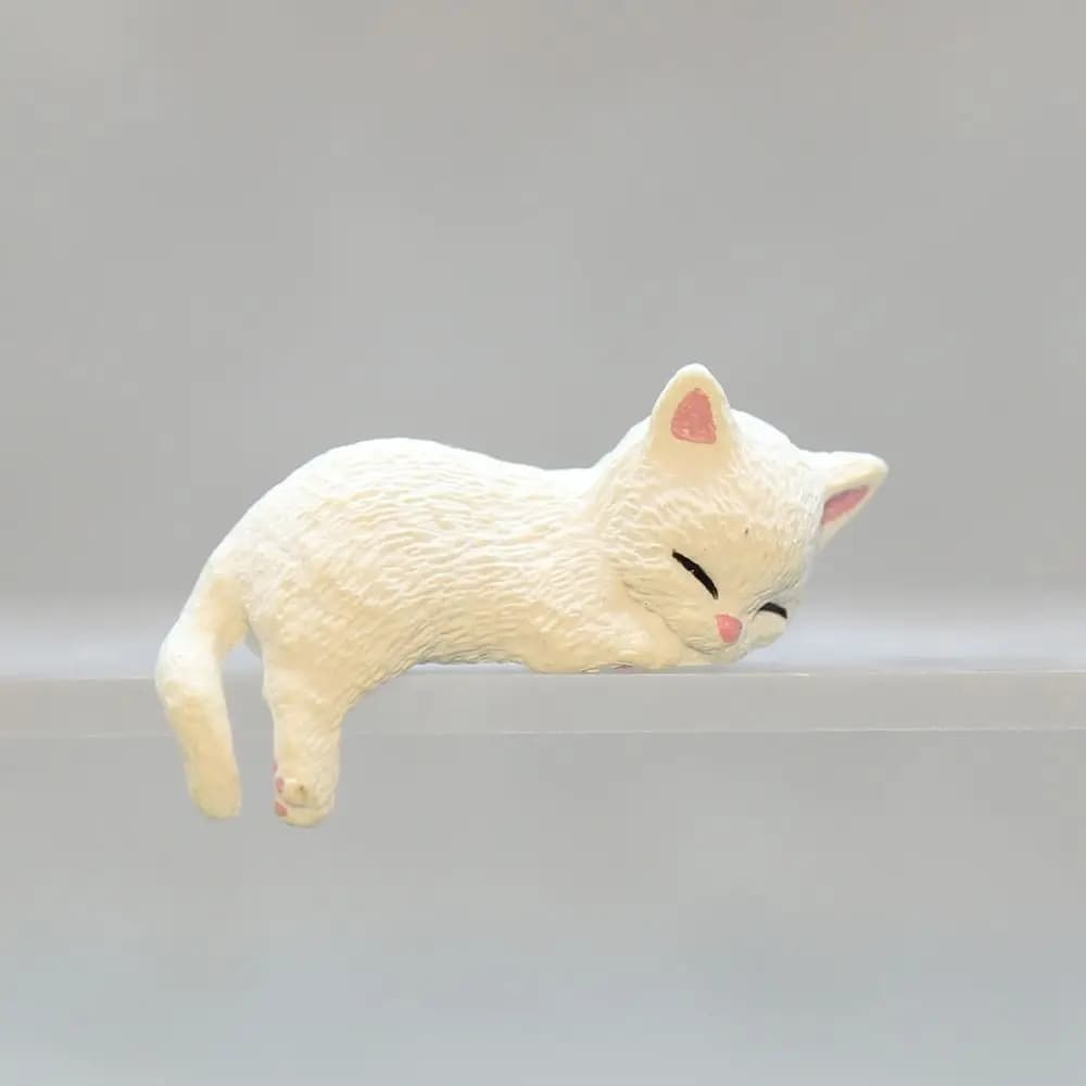 Fai da te bordo figurine di gatto simulazione gatto in resina adesivo per frigorifero materiale miniature cartone animato auto gatto ornamento giocattolo per bambini