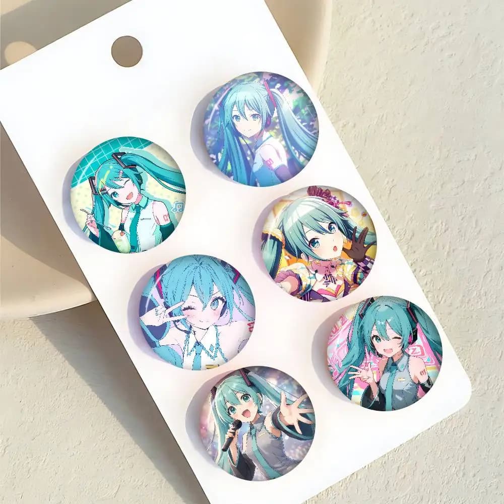 Spilla a bottone anime fatta a mano, spilla per vestiti, distintivo cartone animato, decorazione per zaino, accessori gioiello, cantante Hatsune Miku Anime