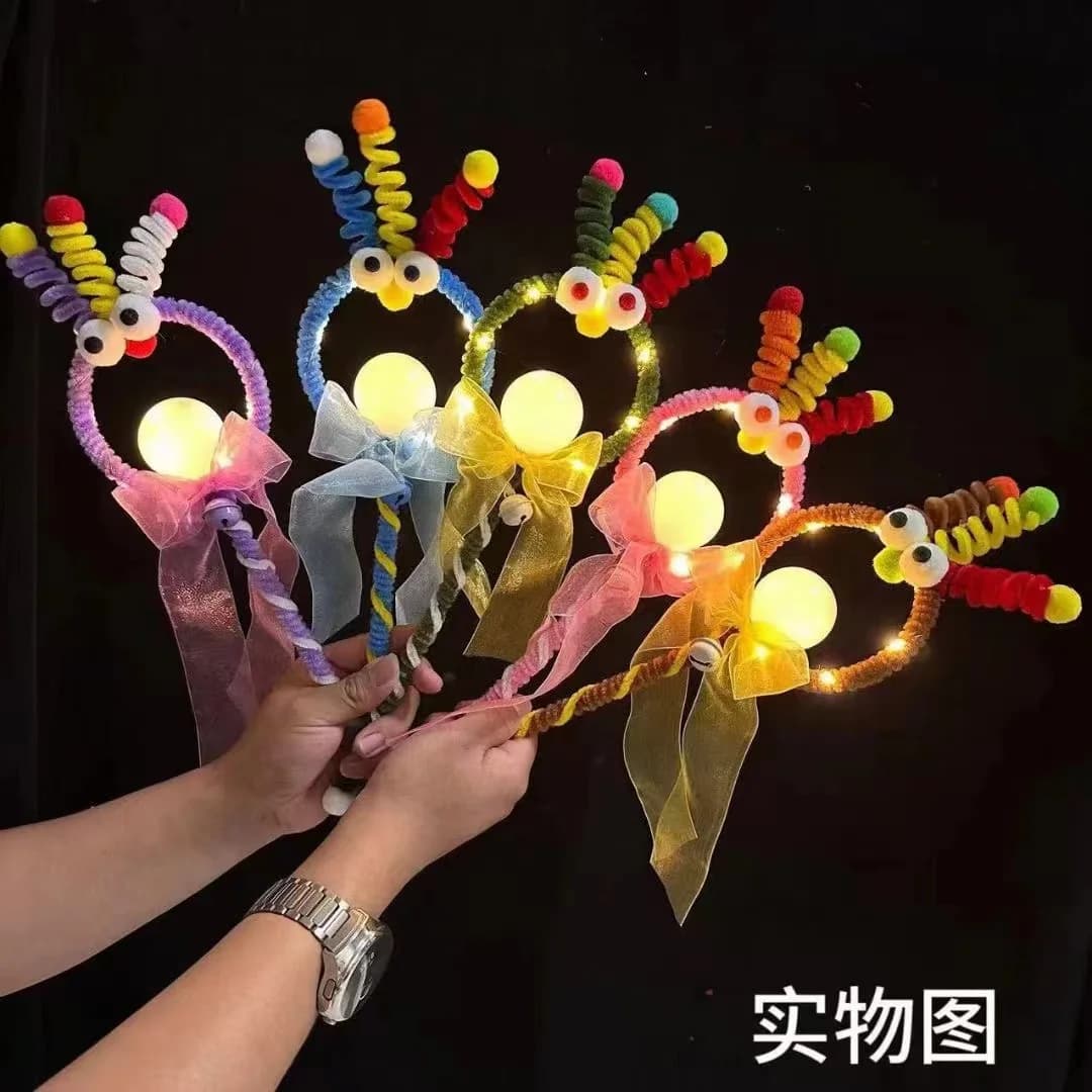 Bacchetta magica luminosa da fata Bastoncini twistabili Fai da te Light Up Cartoon Star Party Regalo Giocattoli per bambini Ragazze Compleanno Celebrazione Lightstick