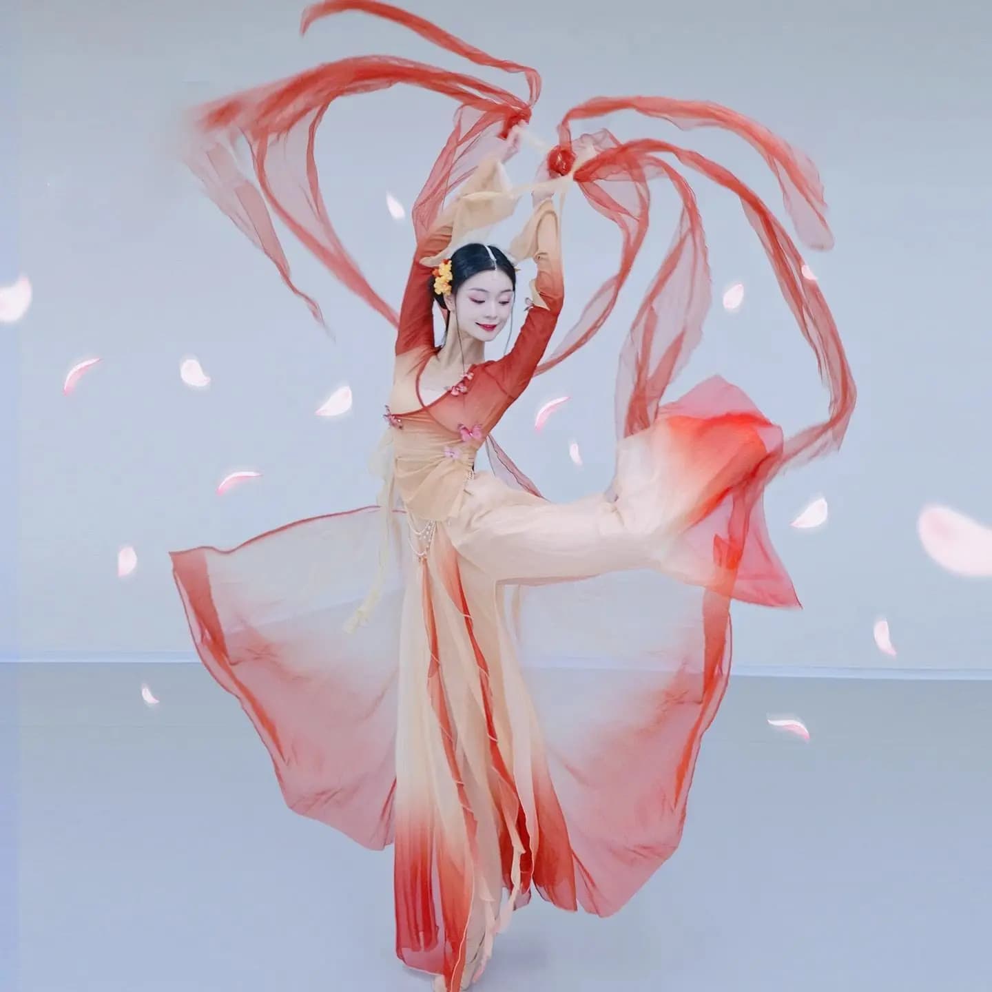 2025 Nuovo vestito da ballo classico Farfalla sfumata Corpo Rima Abito in filato Elegante e immortale Set di pratica cinese Performance