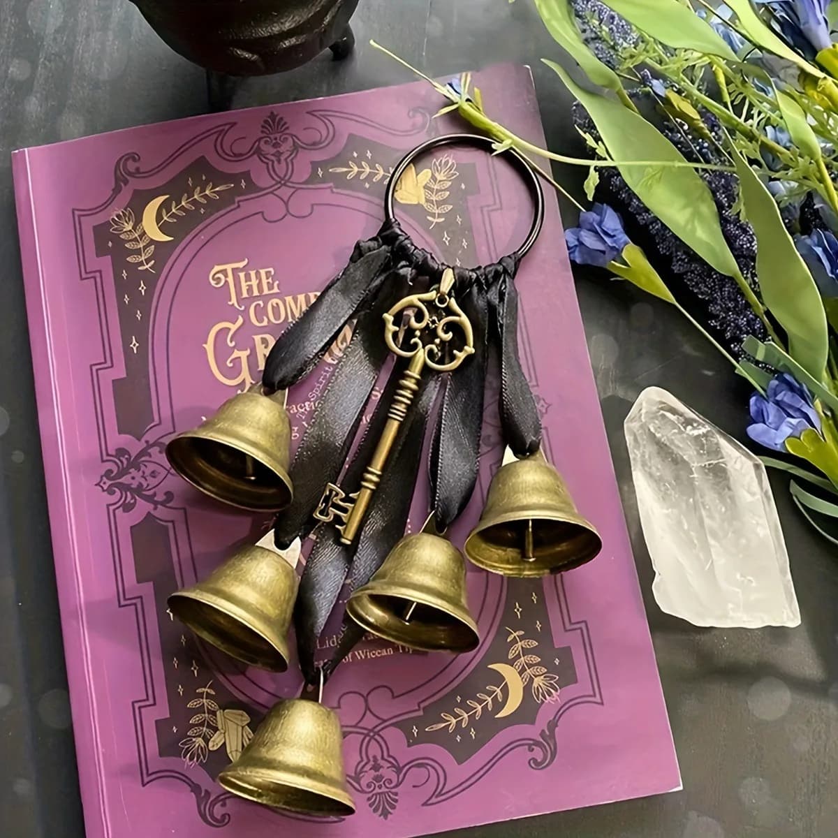 Iron Witch Wind Chimes, Decorative Door Handle Bells, Home Protection & Room Decor, Non-Electric Hanging Pendant