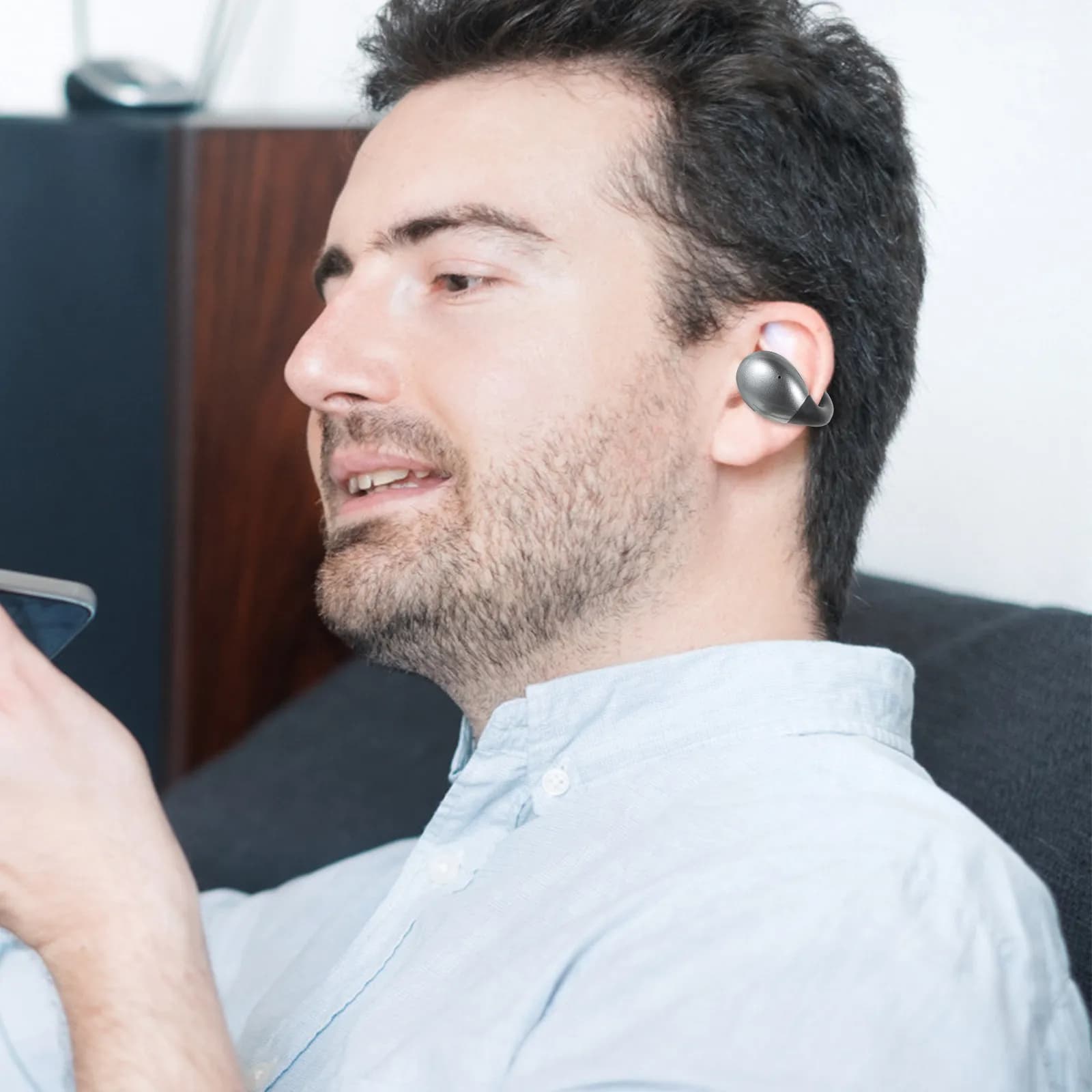 Auricolari Wireless a Conduzione Ossea Neri con Gancio per Orecchio, Cuffie Sportive con Base di Ricarica, Batteria Grande, Audio Hi-Fi Senza Fili