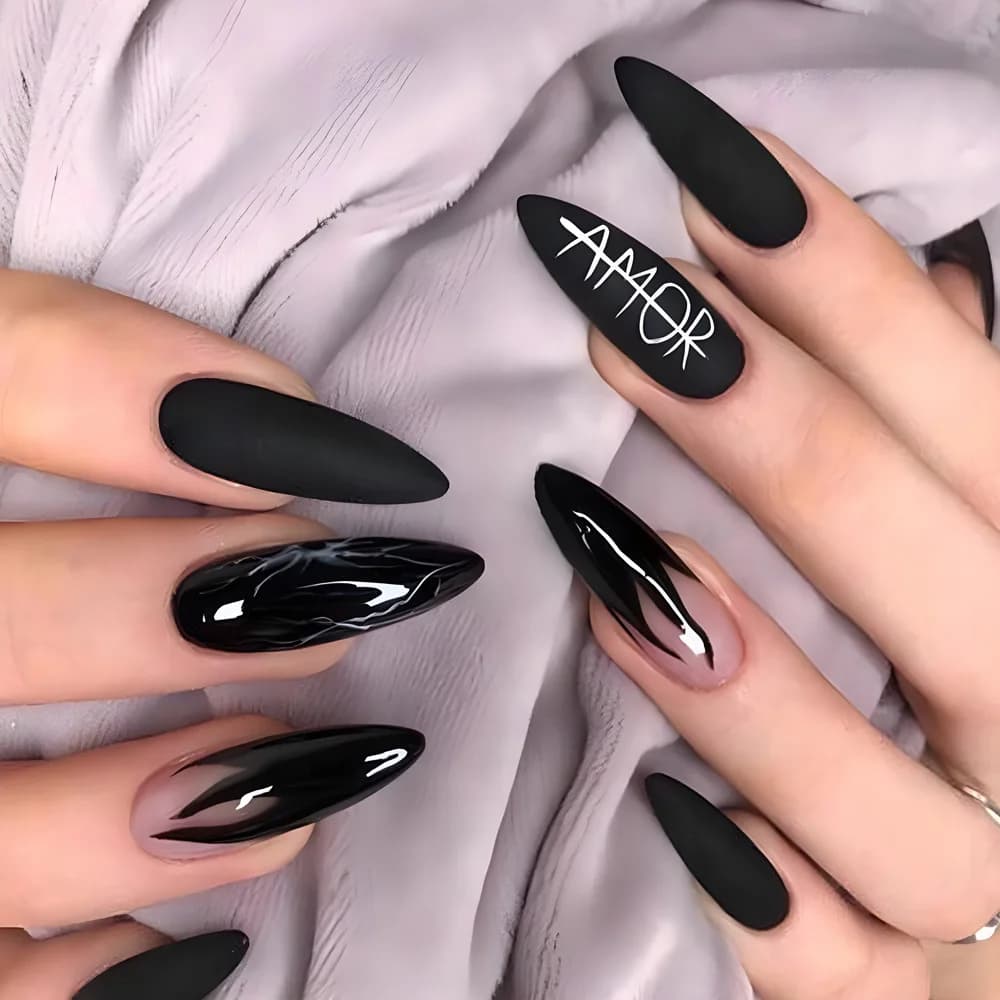 Nuovi Adesivi per Unghie Minimalisti a Punta Lunga Opachi 2026, Nail Art con Motivo Fiamma Nero Puro per Ragazze Trendy