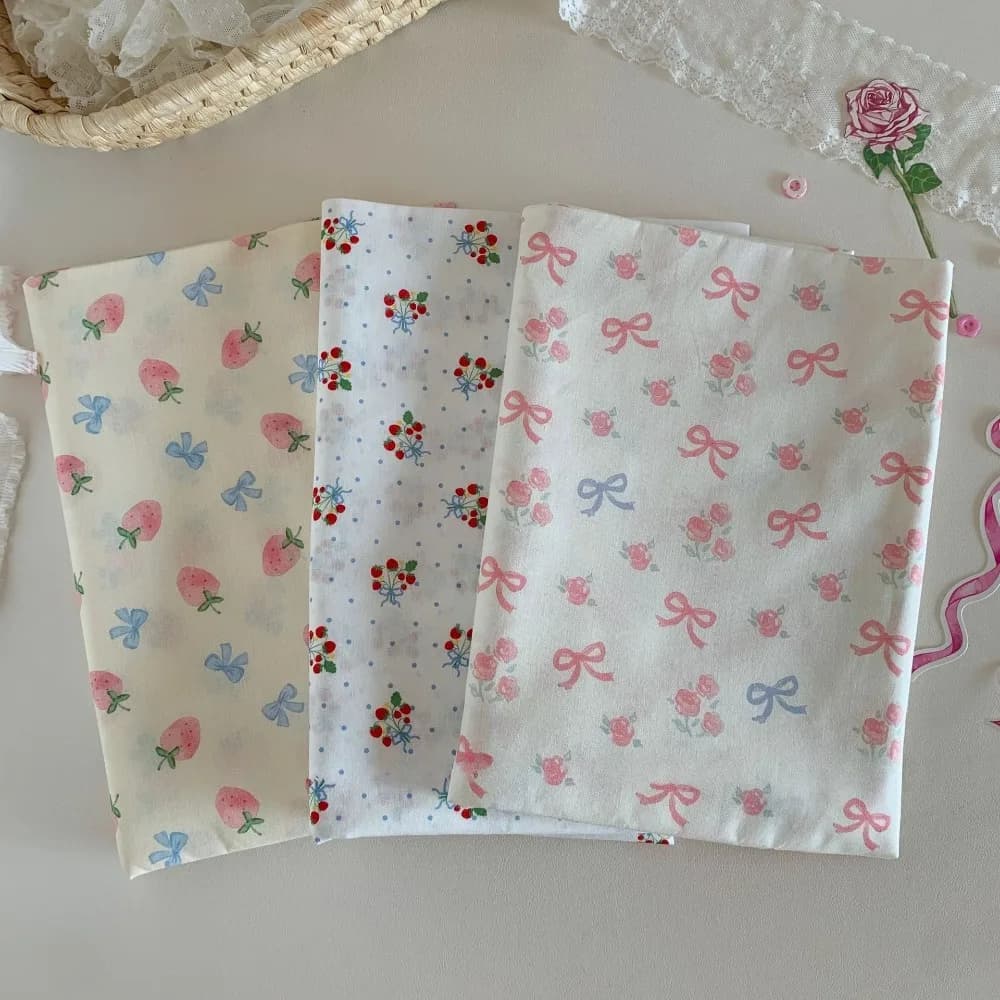 140x50 cm 40s Cotone INS Tessuto floreale con stampa di fragole per elastici per capelli fai da te, abbigliamento per animali domestici, abbigliamento per bambini e pigiami