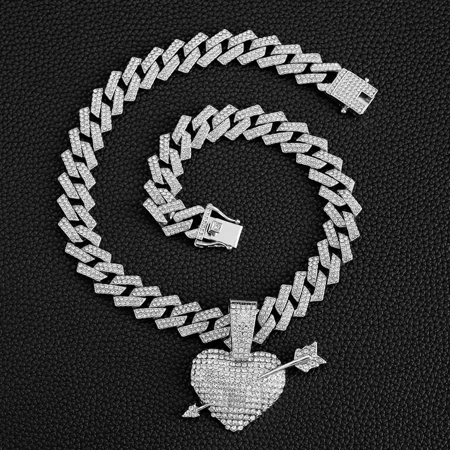 Collana da uomo con ciondolo a forma di cuore scintillante in cristallo di ghiaccio hip-hop da donna con una freccia con collana hip-hop a catena cubana da 15 mm Fashio