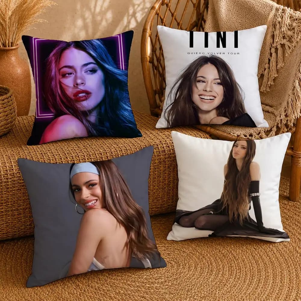 Graceful M-Martina StoesselS Cushion Cover Ultra Soft Pillowcase, Cloud-Like Comfort Fabric with Concealed Zipper