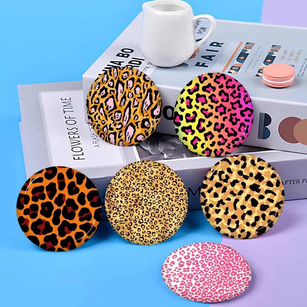 Leopard Pattern Anime Brooches Cute Cartoon Badge Jacket Jeans Lapel Pin Gift Accessorie