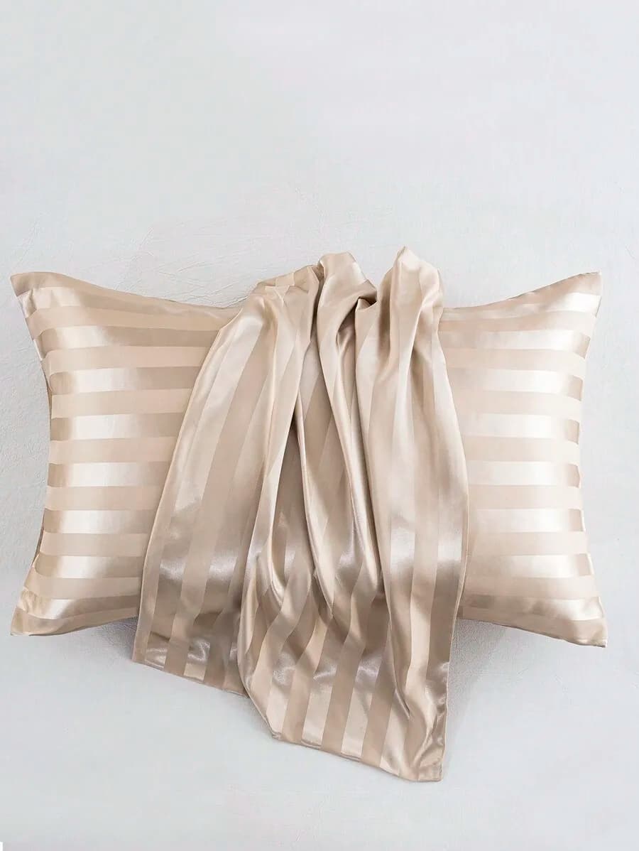 2 True to 90gsm Rows, with Envelope Closure, for Bedroom