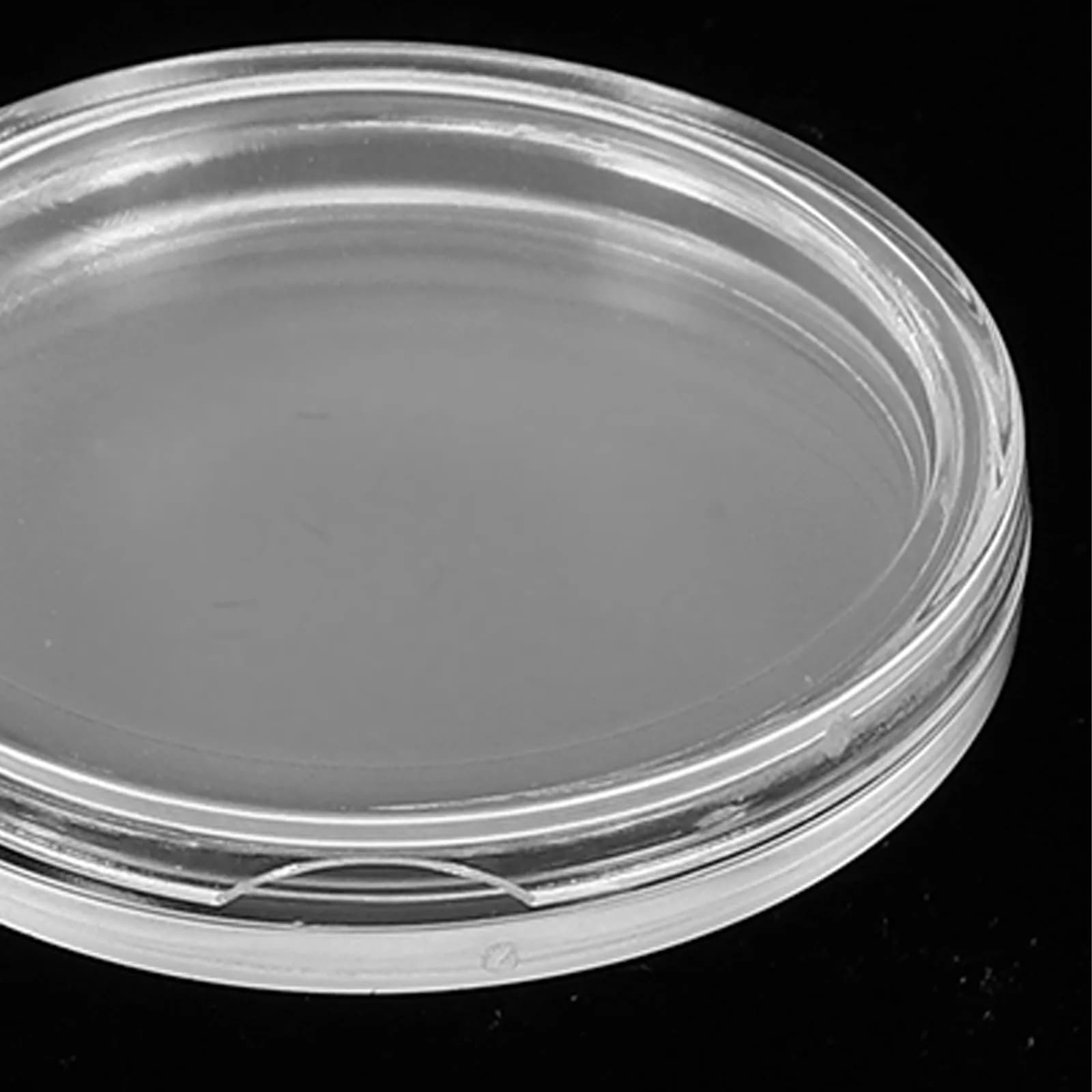 100 Pieces High Quality 28mm Crystal Coin Boxes, Sicure Transparent Cases for Corporate Gifts and Advertising Promotions