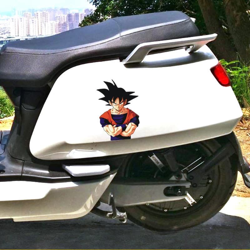 Anime DRAGON BALL Adesivo riflettente per auto Decalcomania in vinile per copertura antigraffio per decorazione carrozzeria auto moto