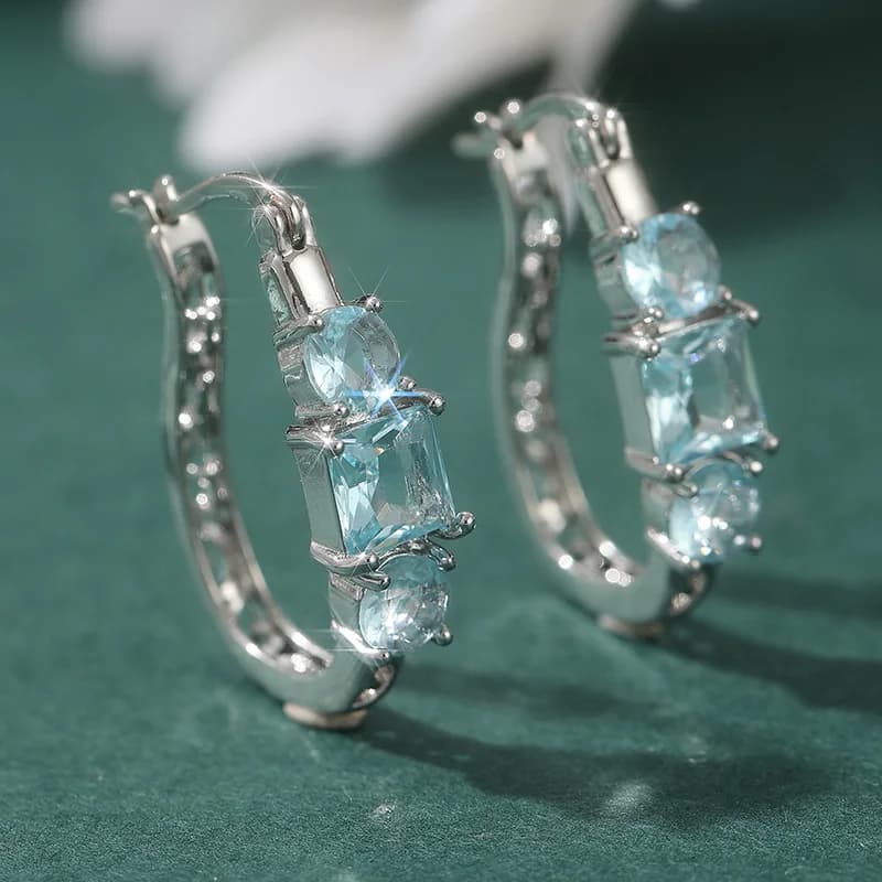 Orecchini a Cerchio con Zirconia Cubica Blu Cielo, Accessori Eleganti per Matrimoni e Feste, Gioielli di Classe per Donne