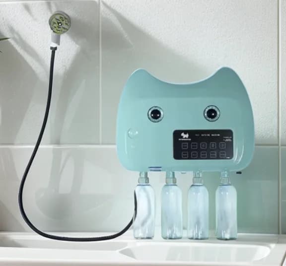 Pet Dog SPA Shampoo, Automatic Mixing Bubble Machine, Nano Level Fully Stirred Polyester Rubber Plastic Bathroom Tool