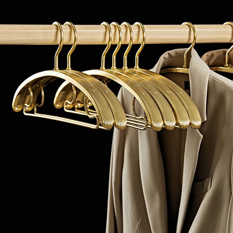 5 pieces wholesale clothes hangers wide coat hangers anti-slip clothes hangers bride coat hangers for wedding dresses metal hangers
