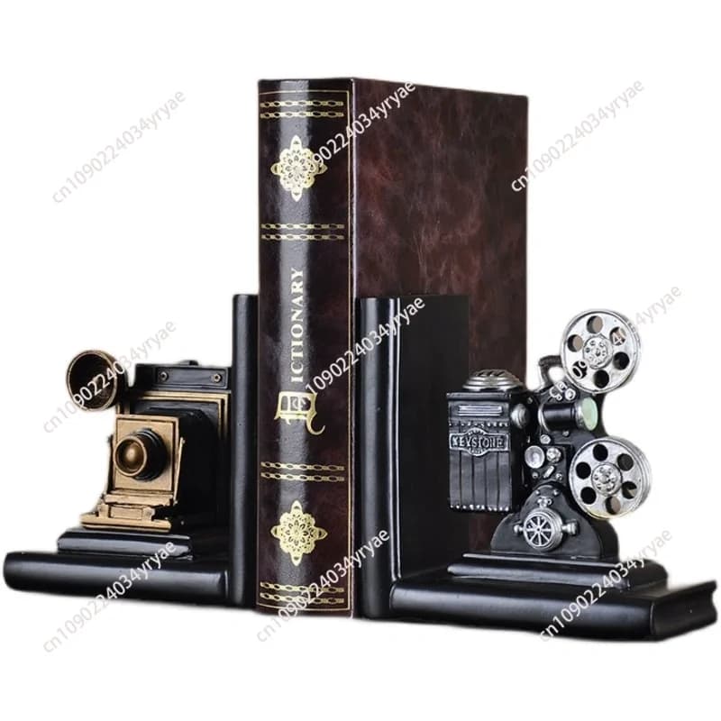 Una coppia di supporti per libri con scaffale Proiettore di film creativo Progettato Decorazioni per fermalibri in resina per lo studio dell'home office