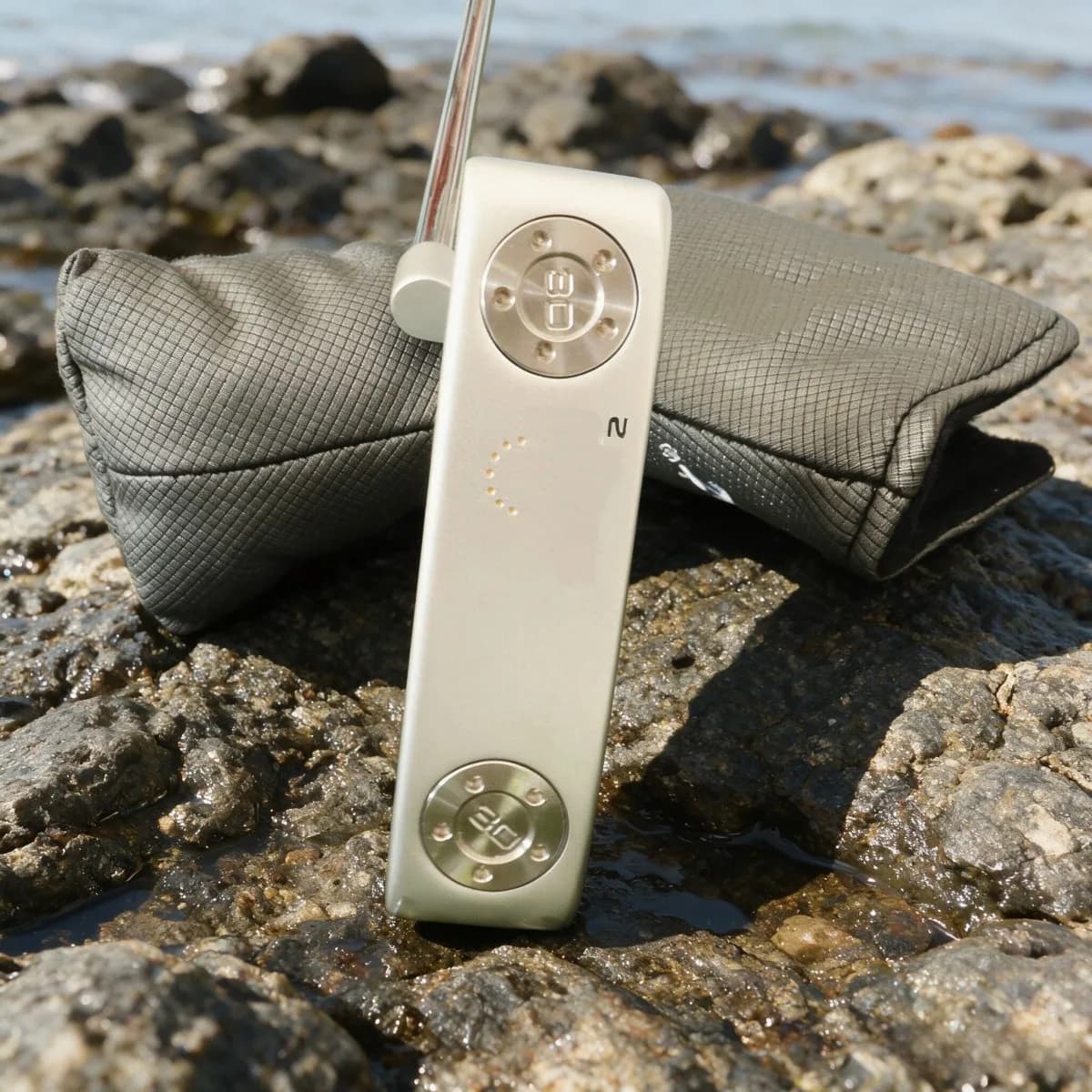 Stylish Silver Golf Putter Featuring Three Dots, New Professional Golf Accessory Club