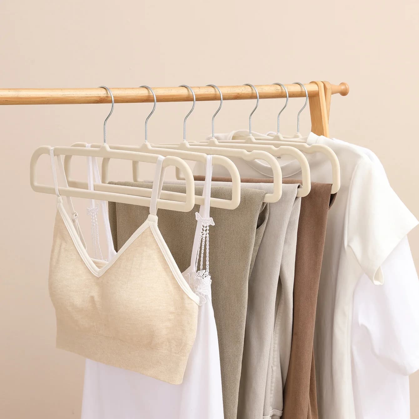 10/20 pezzi portapantaloni floccato quadrato nuovo appendiabiti floccato ispessito e durevole per dormitori domestici pantaloni da tuta antiscivolo e porta jeans