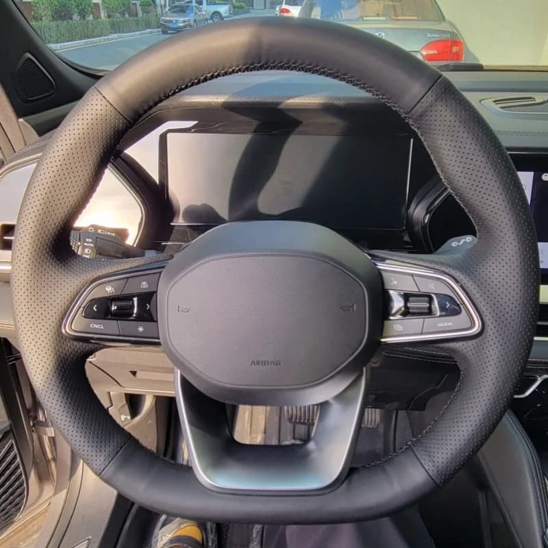 Car cover in breathable eco-leather for Geely Monjaro L Emgrand Preface Coolray ICOD woven cover