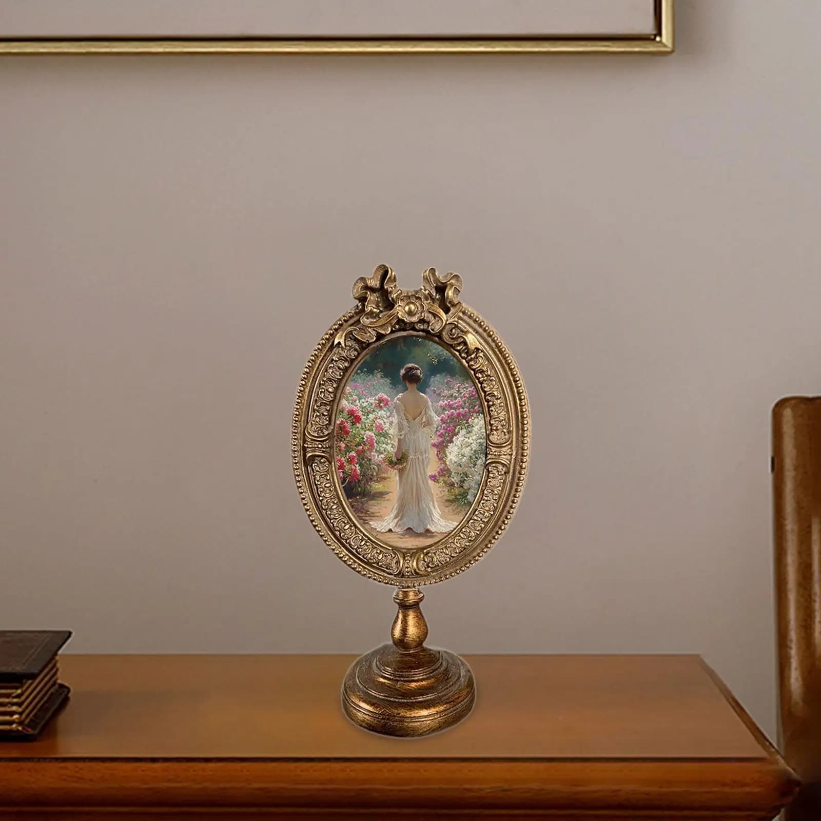 Embossed oval photo frame with resin bracket decorated for handmade wedding decorations