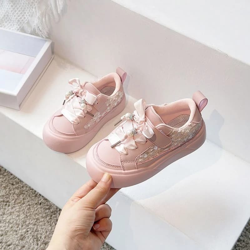Scarpe da ginnastica traspiranti primavera estate per ragazze 2026 nuove scarpe casual comode con suola morbida scarpe sportive in tela per bambini