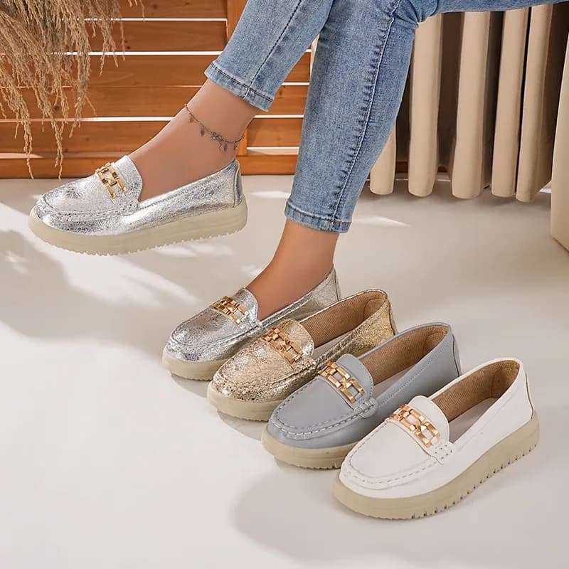 Sneakers da Donna Primavera Autunno Nuove Scarpe Casual con Catena Metallica Design alla Moda Comode e Morbide