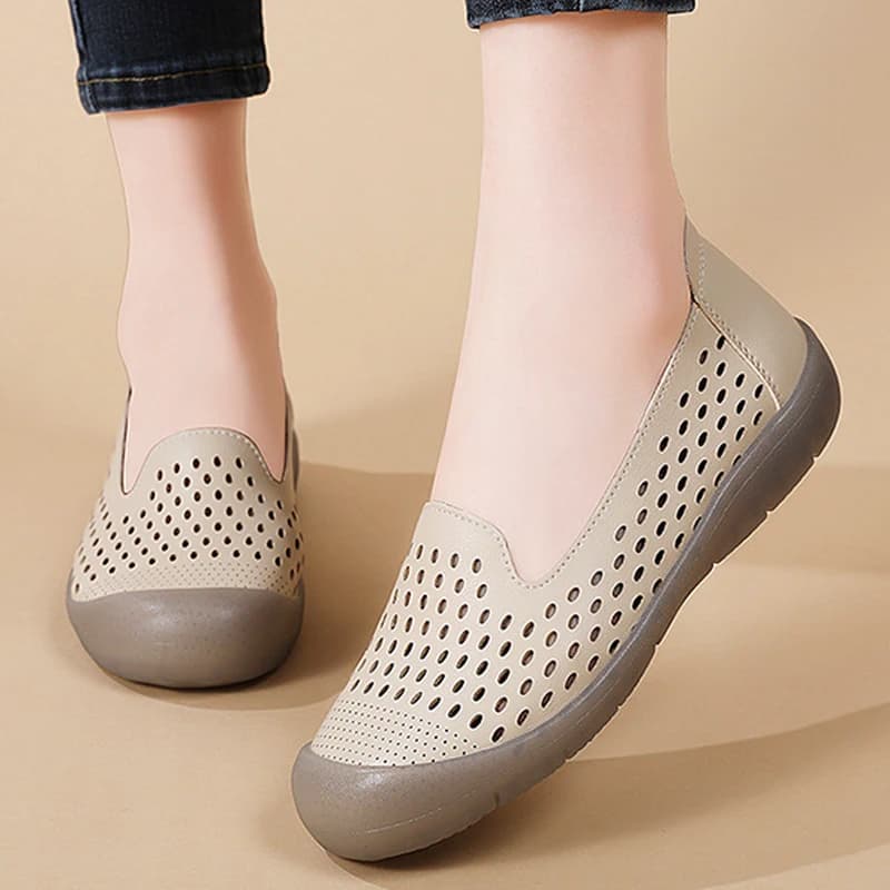 Women's Casual Breathable Flat Shoes Summer New Style Hollow out Anti-Slip Sandals Slip-On Loafers Shoes for Mothers WSH5731