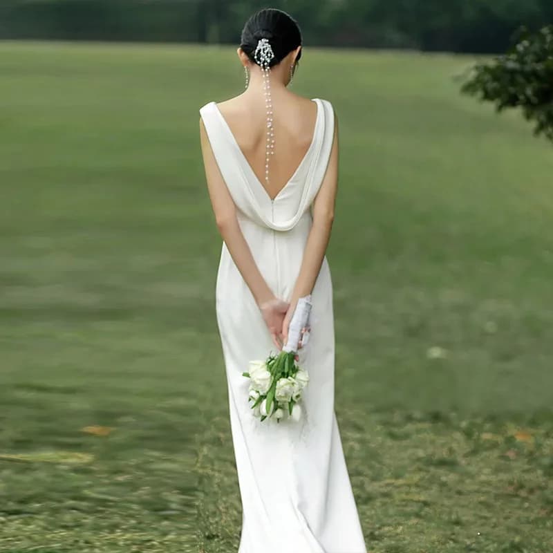 Abito da sposa leggero stile coreano 2026, nuovo, semplice, a coda di pesce, senza schienale, per fotografia di viaggio, abito super fatato con velo leggero