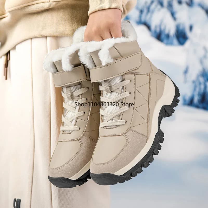 Nuovi stivali da neve da donna caldi in peluche Stivali da donna alla moda all'aperto Stivali da trekking antiscivolo con plateau Stivaletti caldi invernali impermeabili