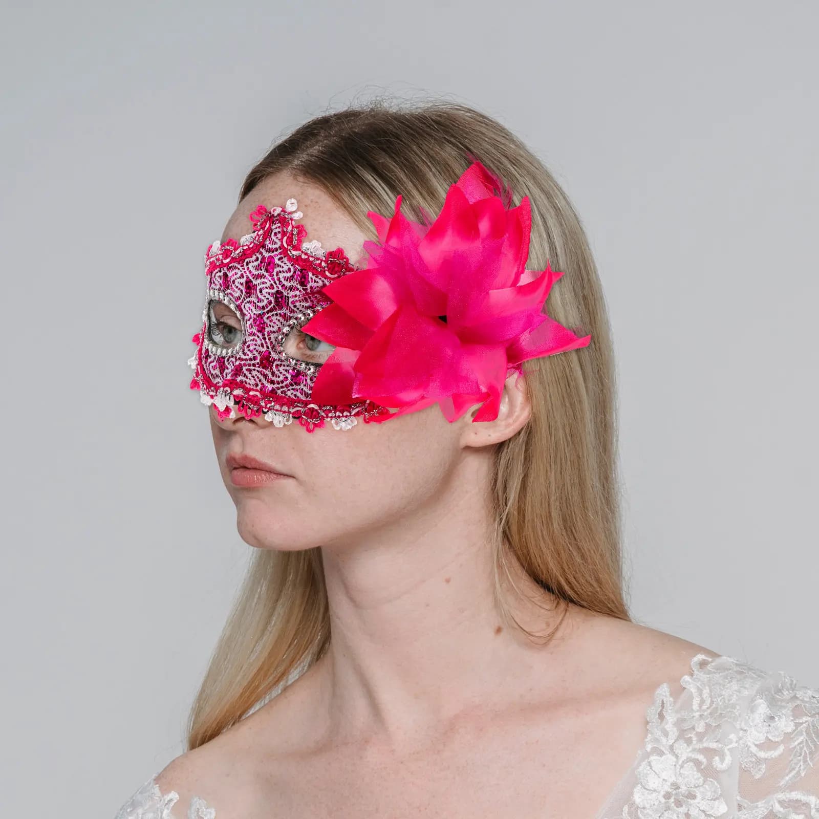 Maschera in Pizzo Veneziano Rosso con Cristalli e Strass, Fiore di Giglio, Elegante Maschera per Ballo in Maschera, Costume di Halloween, Festa in Maschera