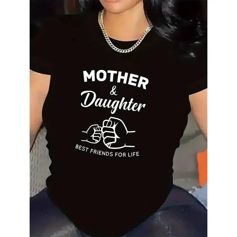 【Nuovo stile】T-shirt 'Mom Daughter Girlfriend' in tessuto leggero e resistente, morbido e traspirante, adatto per riunioni di famiglia.