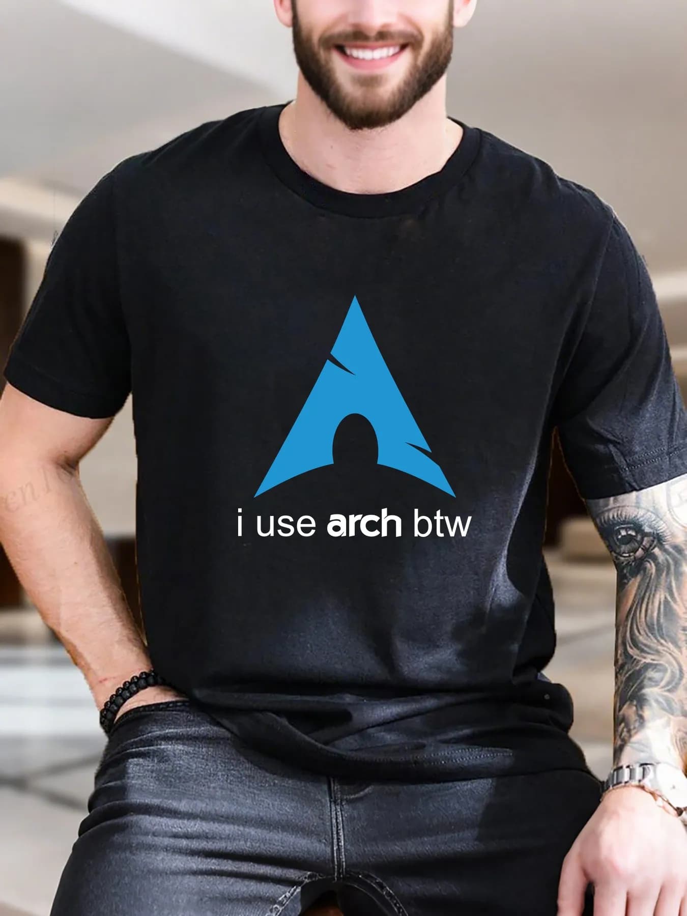 T-shirt a maniche corte stampata da uomo - Design Blue Arrow, T-shirt casual in cotone 100%, Top estivo traspirante e morbido, Essenziale streetwear