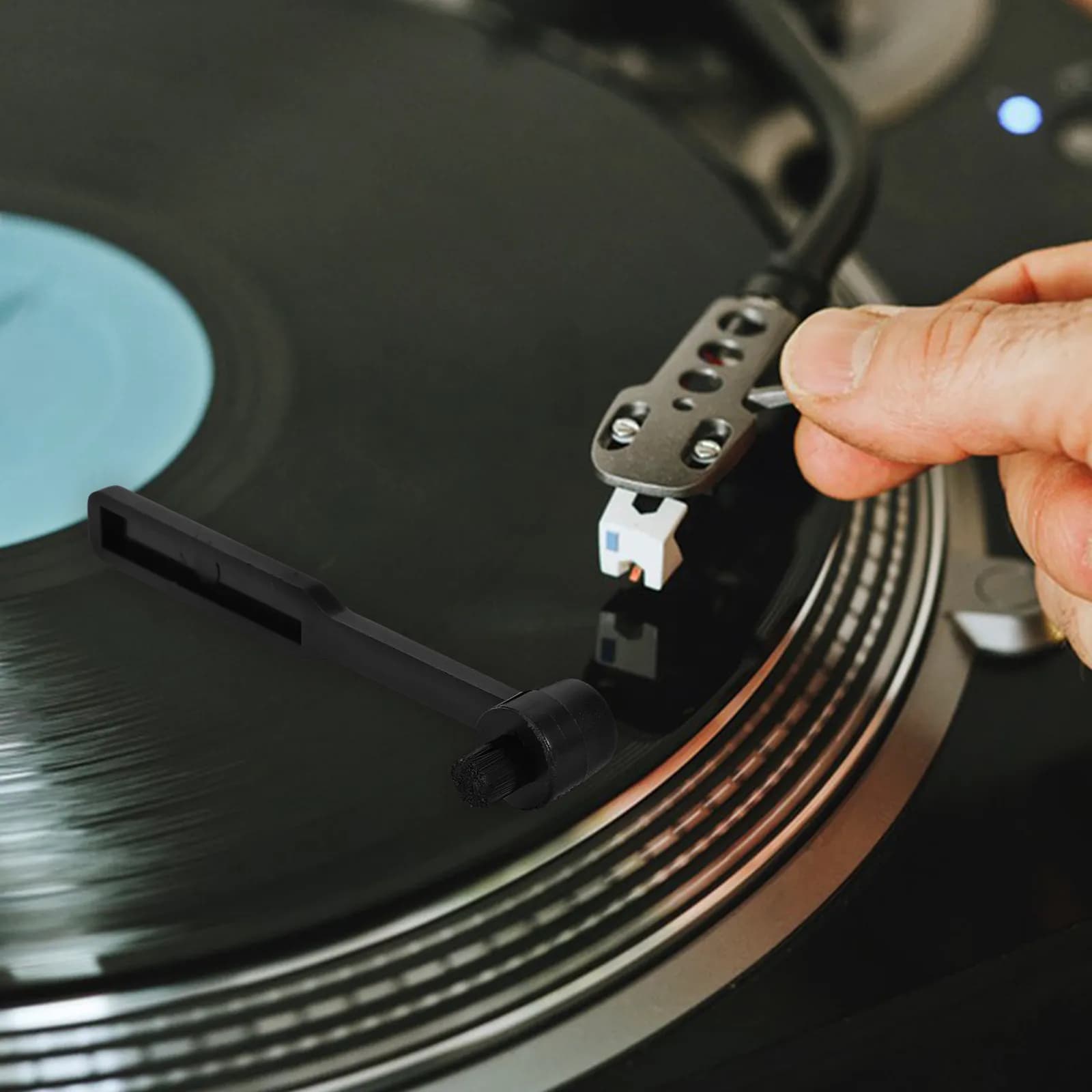 2 Spazzole per Dischi in Vinile con Setole Sottili, Antistatiche e Anti-Graffio per Pulizia Profonda di Giradischi e Lettori CD