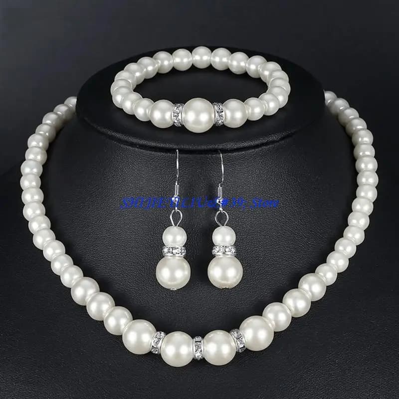 E21F Set gioielli Orecchini pendenti con catena perle e perline Bracciale con collana perle finte bianche