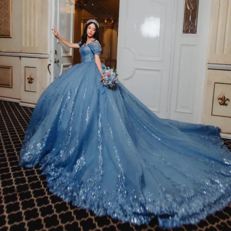 Abiti Quinceanera lucidi blu mare con spalle scoperte Applique con paillettes Perline in pizzo Tull di cristallo Festa di compleanno Abito dolce 16