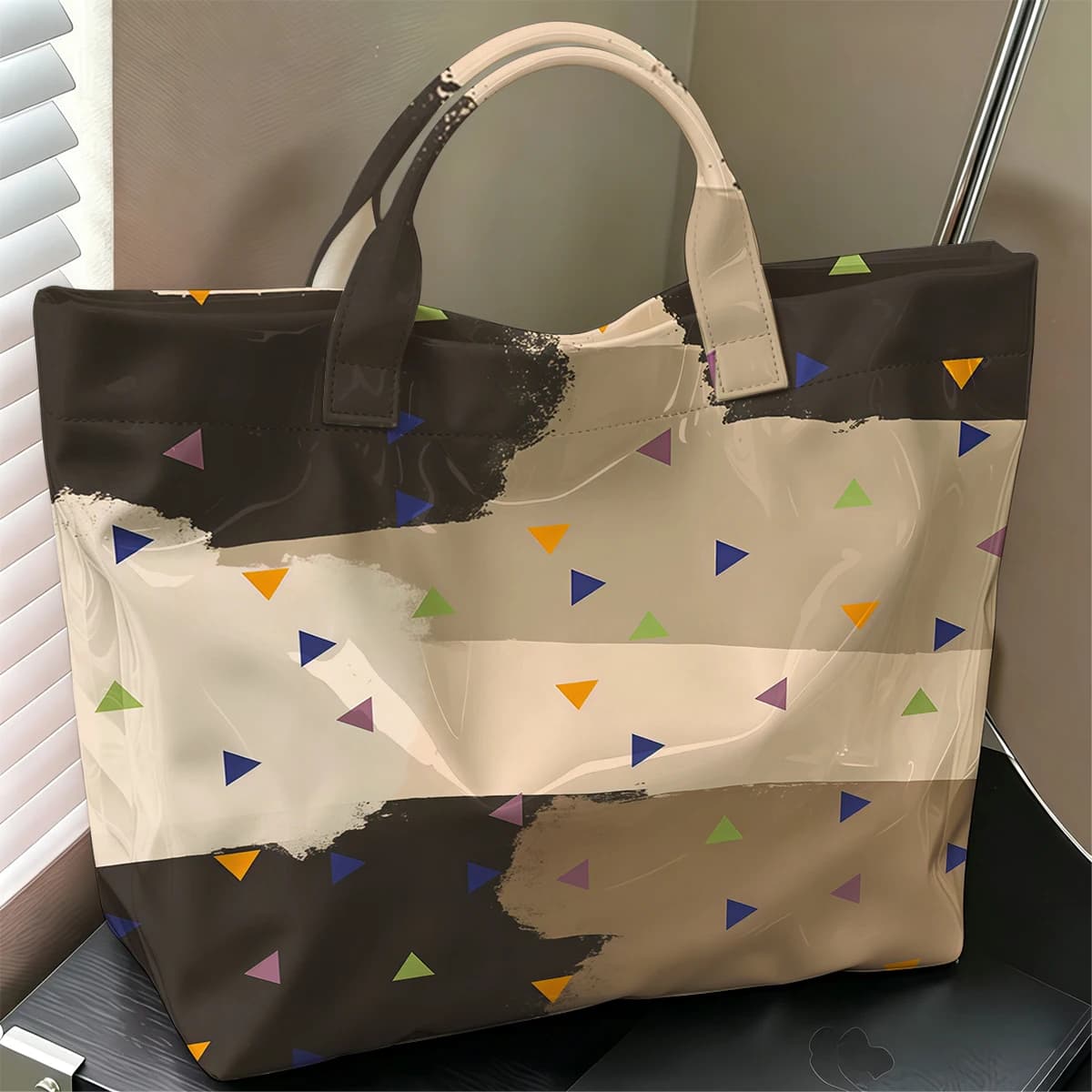 Neutral Triangle Stripes Hot Sale Large Glossy PVC Tote Bag Hand Washable Waterproof for Travel Commute Makeup Storage Handbags