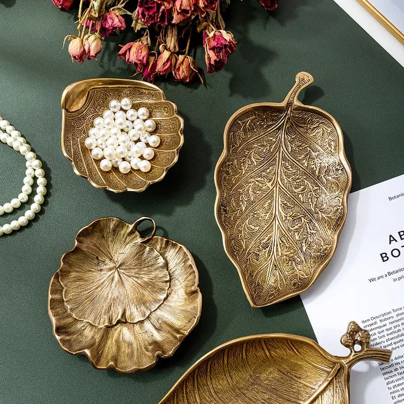 High end retro European imported brass candy, dried fruit tray, entrance key, jewelry storage tray, villa decoration