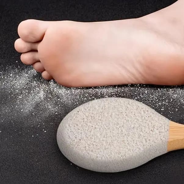 Levigatura e sfregamento su entrambi i lati Pedana Rimuovi calli della pelle morta Spazzola alla cheratina Raschiare il tallone Polacco Piedi-Smerigliatrice-Lime