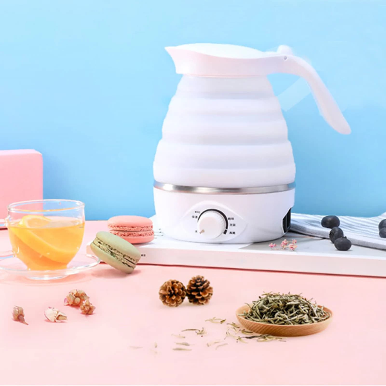 Portable Electric Kettle 850W Foldable Silicone Fast Boiling Water Heater Travel Mini Collapsible Jug 0.7L Compact for Home
