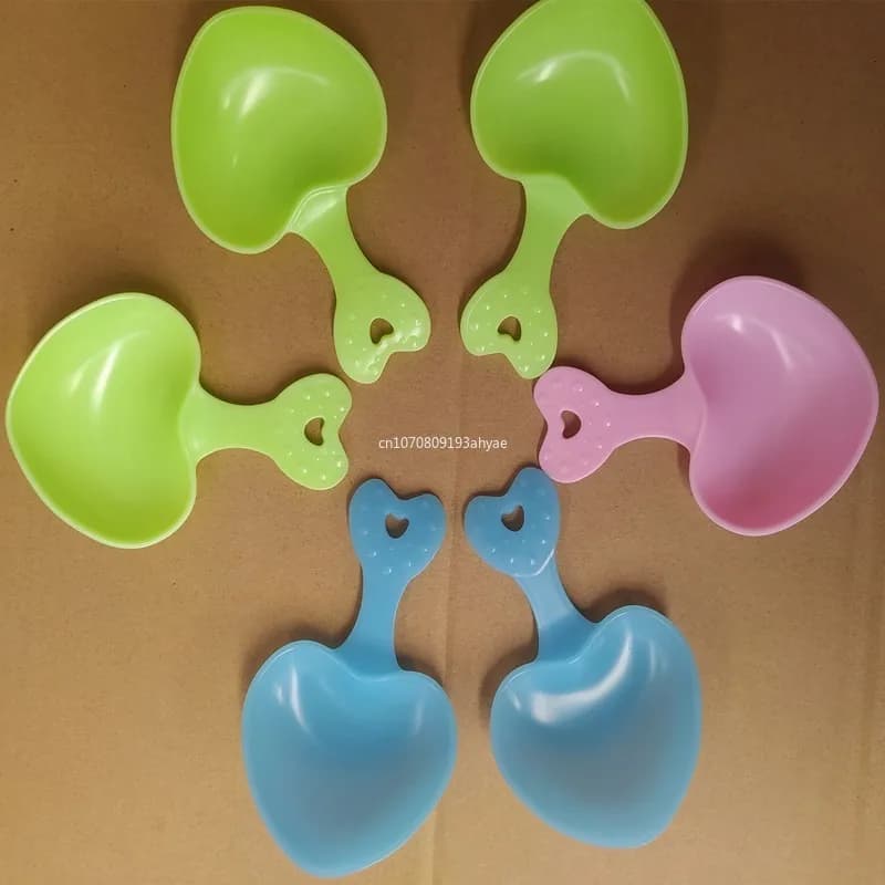 Simpatica Paletta Colorata per Cibo per Animali, Cucchiaio Solido per Alimenti per Cani e Gatti, Attrezzatura per l'Alimentazione e l'Abbeveraggio di Piccoli Animali, Accessori per Animali Domestici