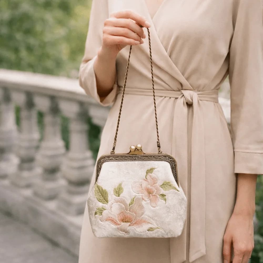 Portable Ceremony Bag with Floral Embroidery, Metal Buckle, Ancient Style, Shoulder Bag with Chain for Hanfu, Women's Pouch