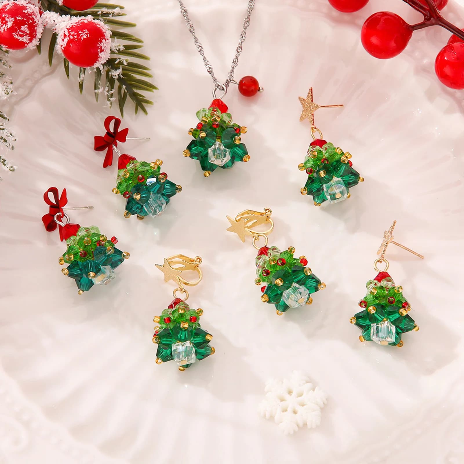 Sparkling Stud Earrings Christmas Tree Snowflake Jewelry for Holiday Party Gifts Zirconia Alloy Winter Festive Accessories