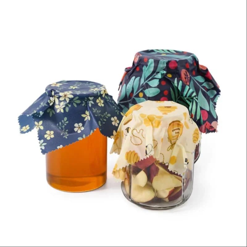 Eco-Friendly Reusable Beeswax Wraps with Cute Strawberry Design Sustainable Plastic-Free Alternative for Lunch Box, Cheese,Bread