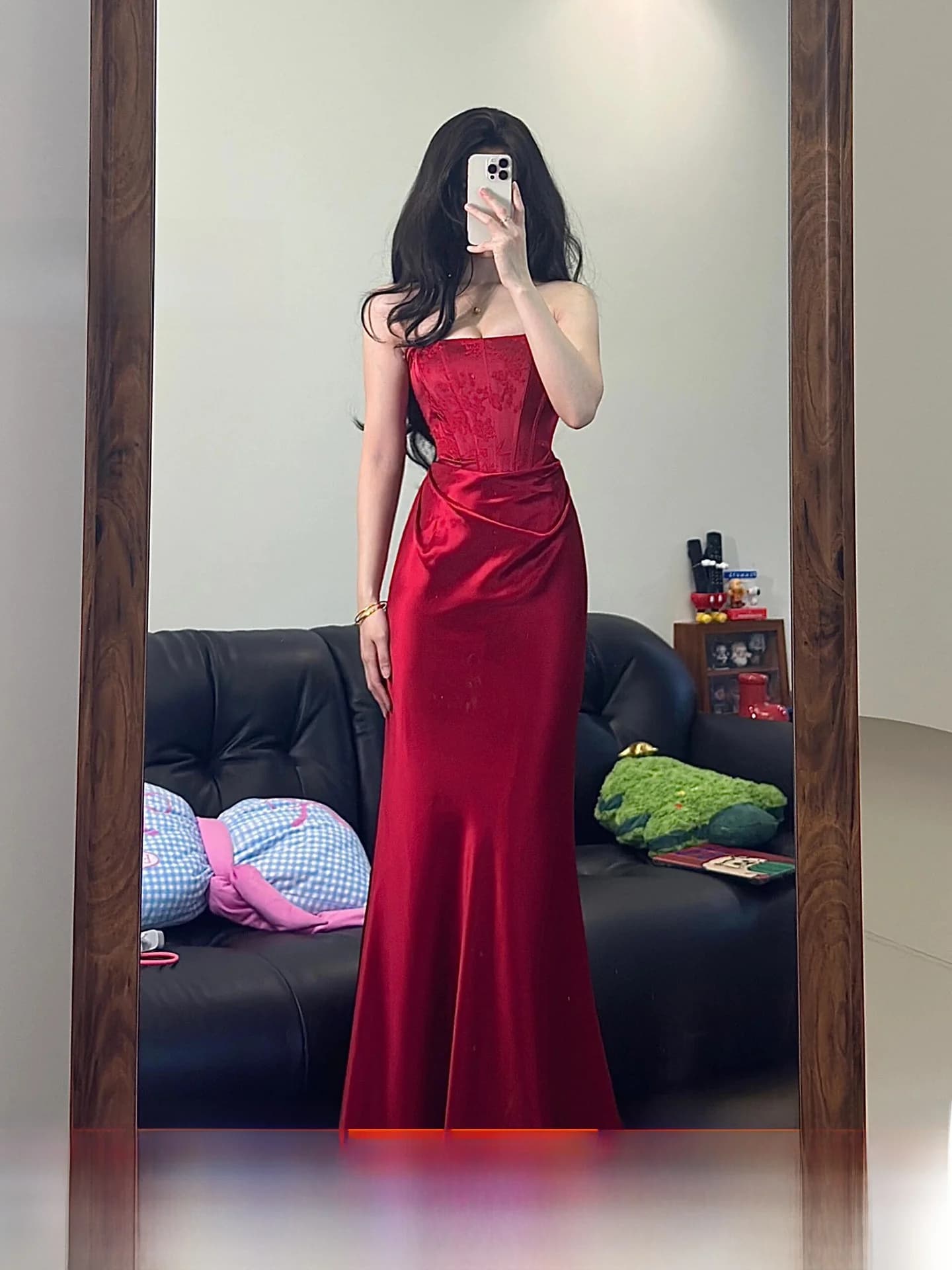 Elegante Abito da Sposa Rosso a Sirena con Design Senza Spalline e Su Misura per Matrimoni e Occasioni di Gala