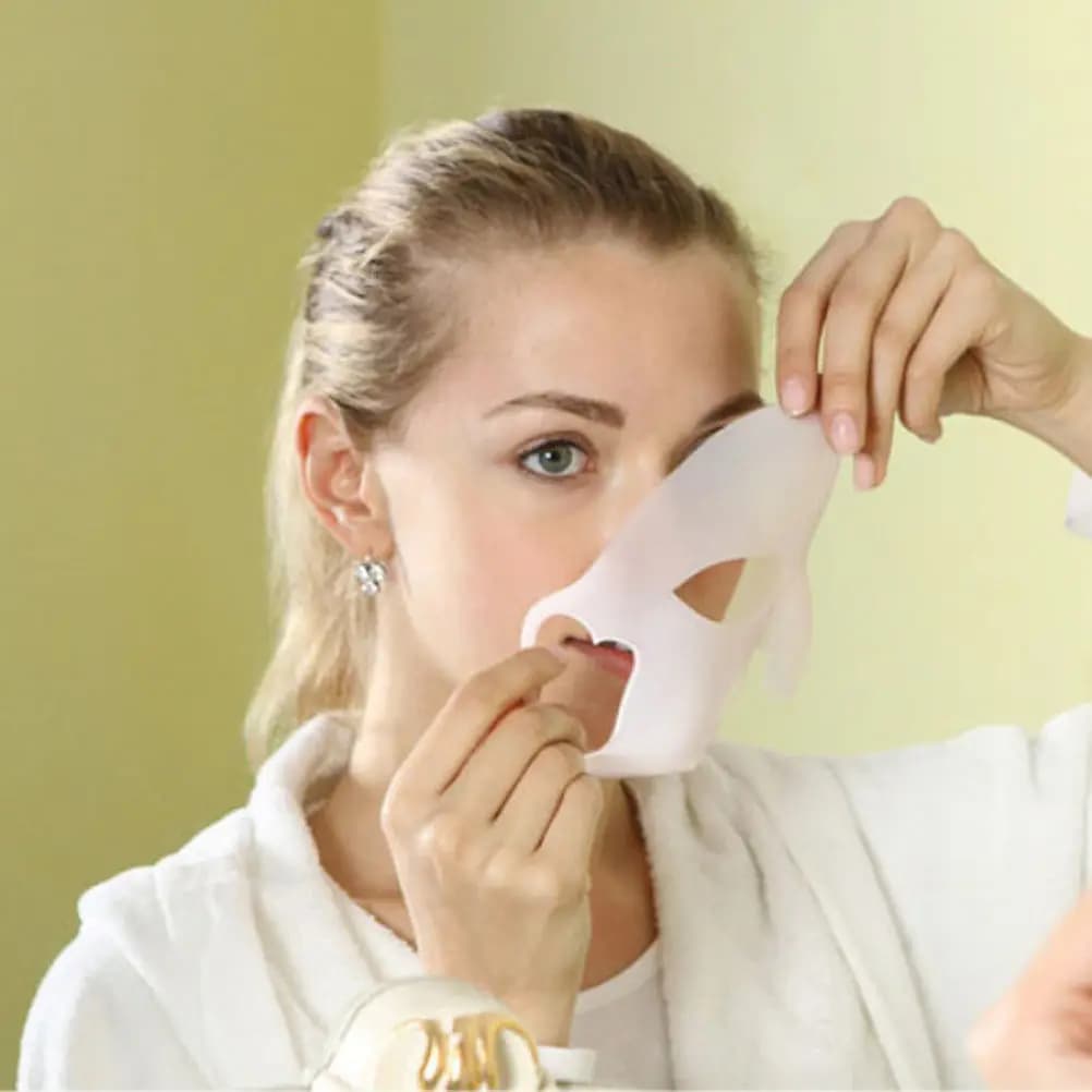 Transparent Silicone Mask Reusable Washable with Soft Design for the Eyes, Anti-slip, Sealant for Masks, Prevention Evaporation