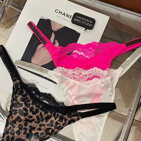 Lingerie sexy Intimo Perizoma AMORE Strass PIZZO G-String Diamante Rosa Moda Donna Beachwear T-Back Fitness Mutandine da donna