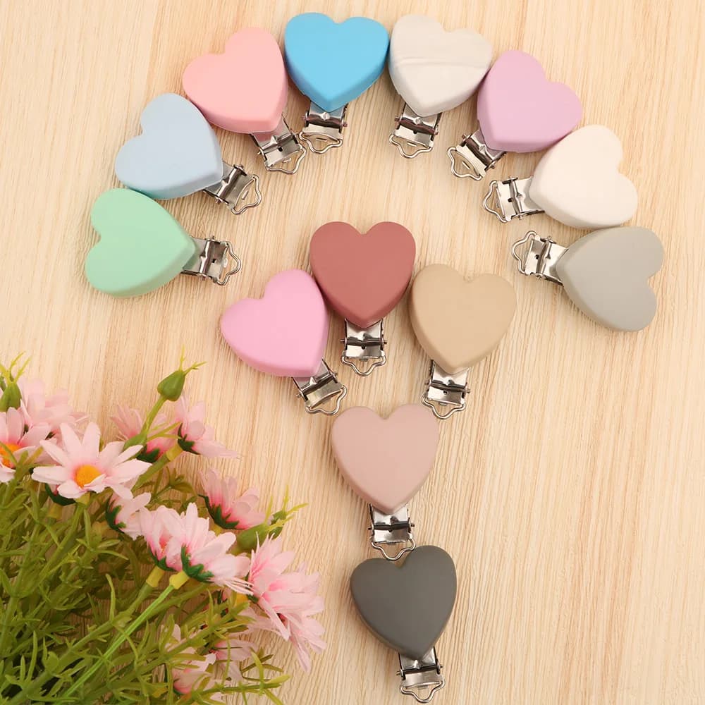 Set di 4 Clip per Ciuccio in Silicone a Forma di Cuore con Foro, Clip Rotonda a Forma di Topo, Accessori Fai-da-Te per Catene Portaciuccio e Collane