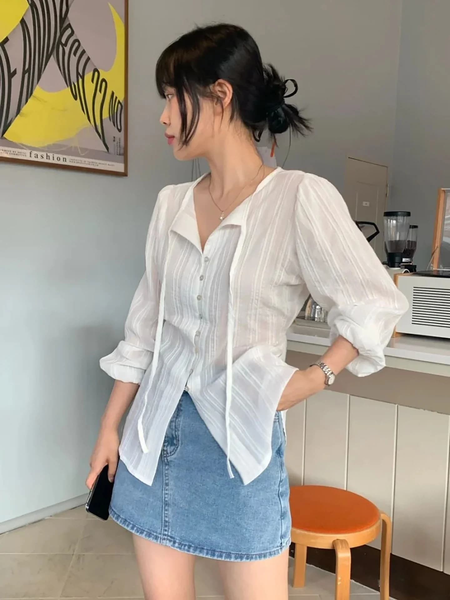 Camicia elegante a maniche lunghe da donna, nuovo design primaverile, camicia con cintura e bottone singolo, comoda e traspirante in fibra di poliestere