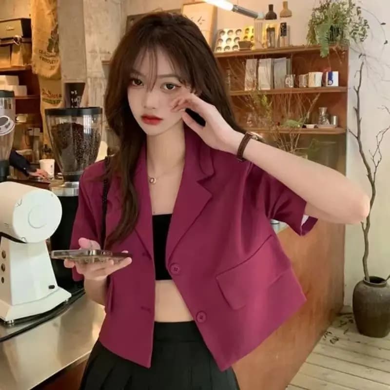 Casual Thin Summer Suit Jacket for Short Women Short Style Outerwear Commute Style Loose Fit Single Button Closure Short Sleeve