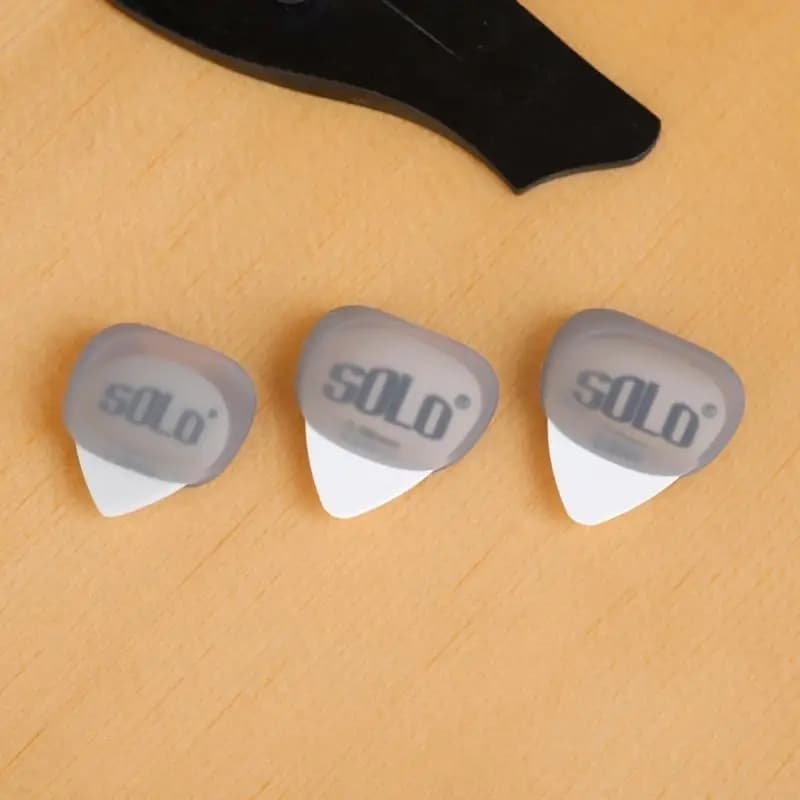 3pcs Guitar Pick Cork Grip Anti-Skid Grips Plectrum Accessory Silicone Cork Grip for Guitar Pick Prevent Slipping Tool