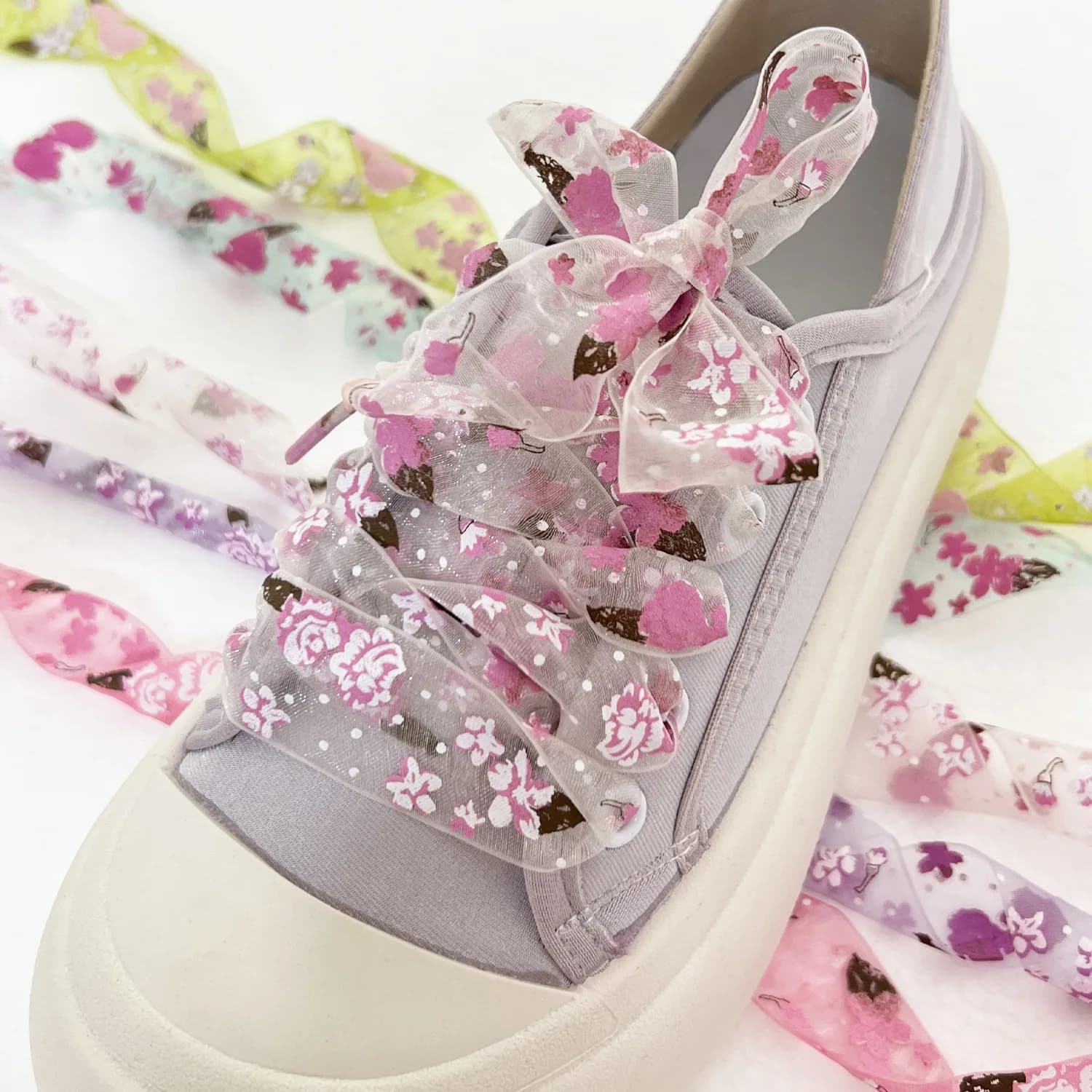 Nuovo lacci piatti da 2.6cm di larghezza lacci stampati in pizzo per Sneakers Organza Dreamy Snow Yarn lacci trasparenti per donna 1 paio